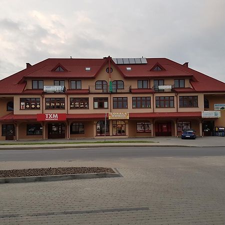 Gosciniec Ustrzycki Hotel Ustrzyki Dolne Bagian luar foto