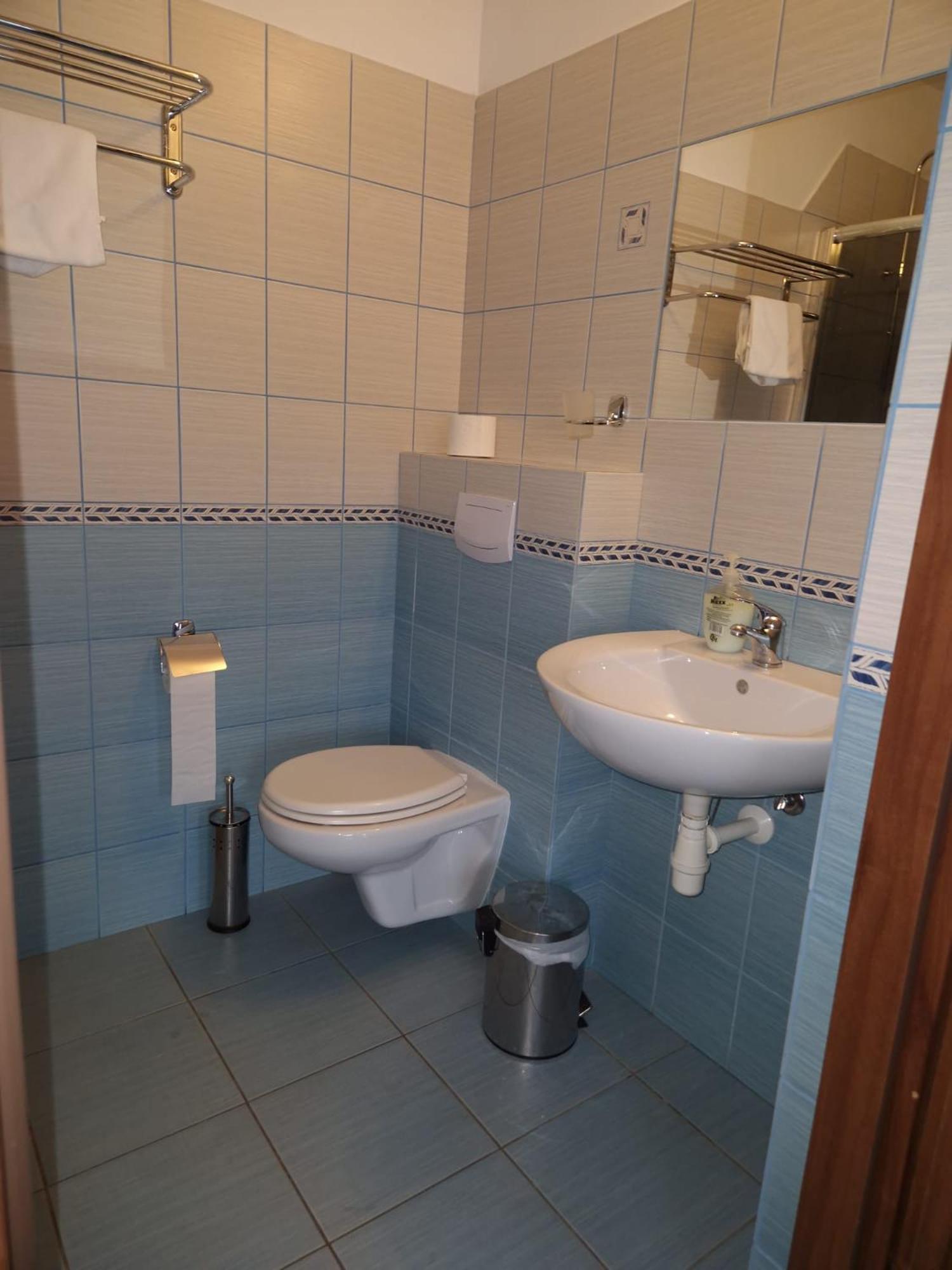 Gosciniec Ustrzycki Hotel Ustrzyki Dolne Bagian luar foto