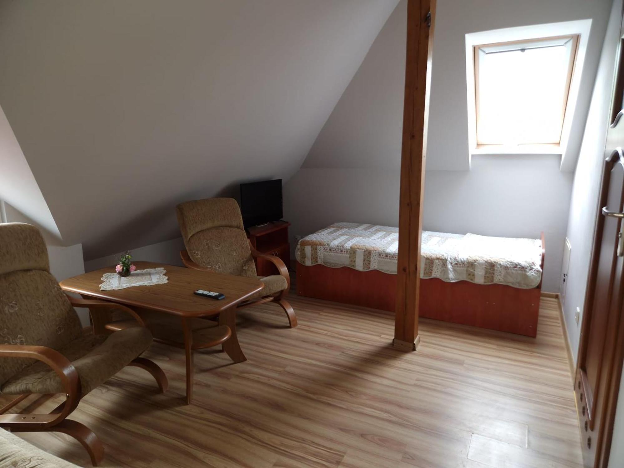 Gosciniec Ustrzycki Hotel Ustrzyki Dolne Bagian luar foto