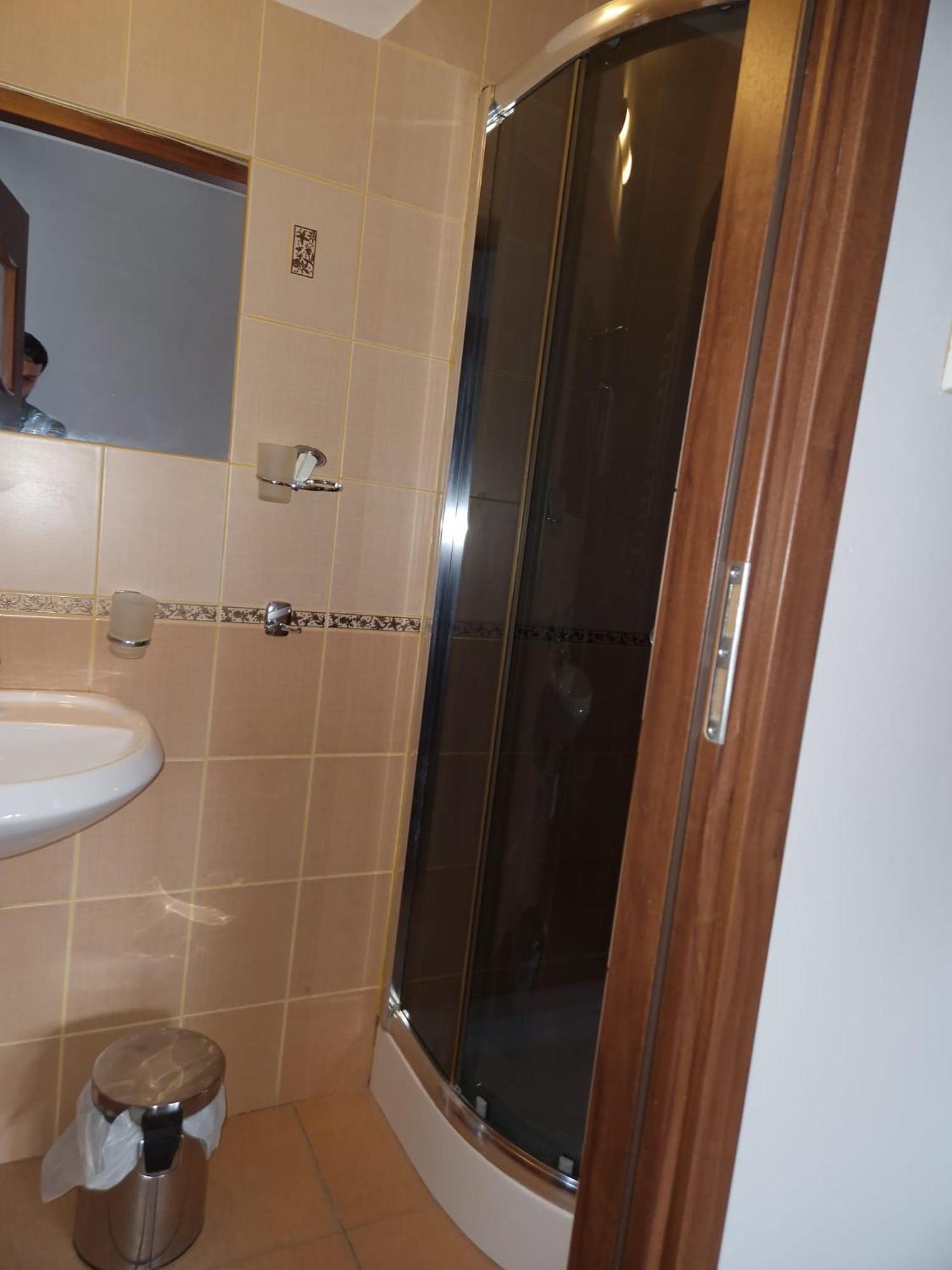 Gosciniec Ustrzycki Hotel Ustrzyki Dolne Bagian luar foto