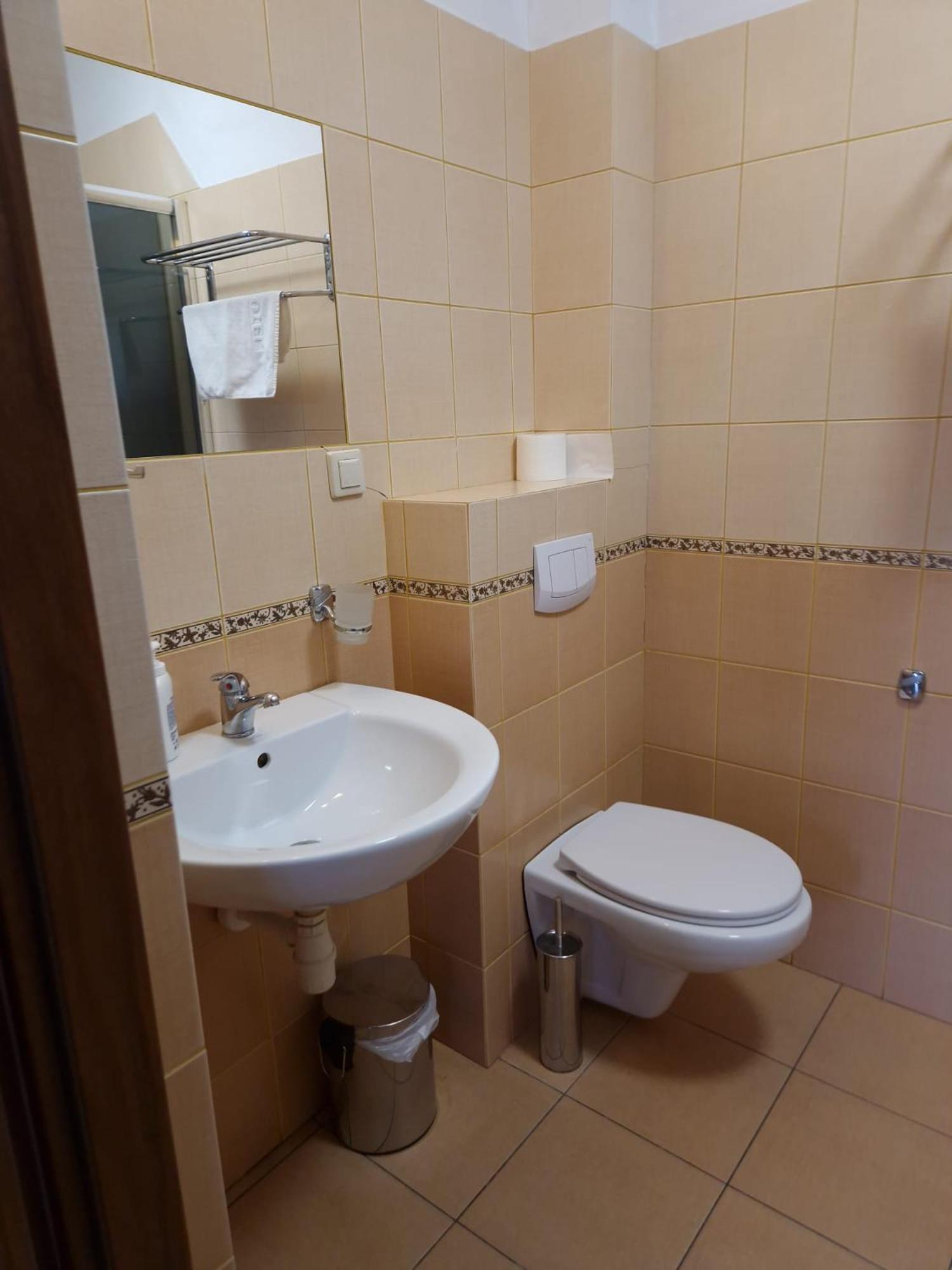 Gosciniec Ustrzycki Hotel Ustrzyki Dolne Bagian luar foto